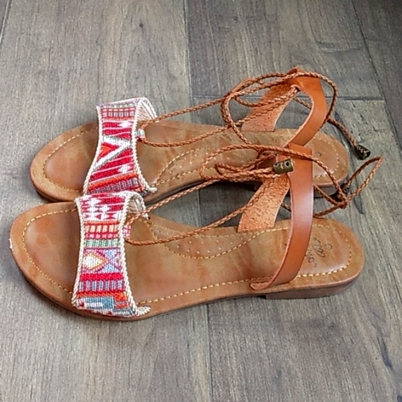 AMANDA BLU NAVAJO PRINT WRAP UP SANDALS 40/10 - Picture 8 of 10